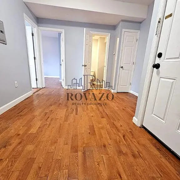 300-301 Lyons Ave #6AA — Photo 9