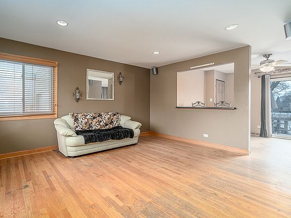 3rd image of 9301 145th St
