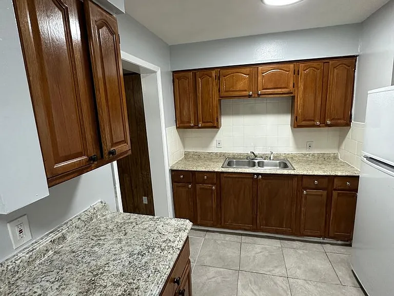 4020 Canal St — Photo 28