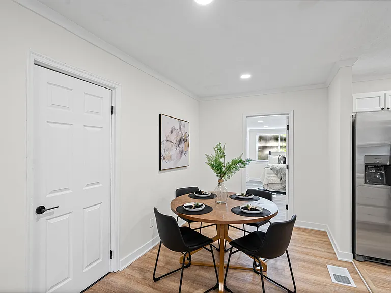 7615 Terrace St — Photo 11