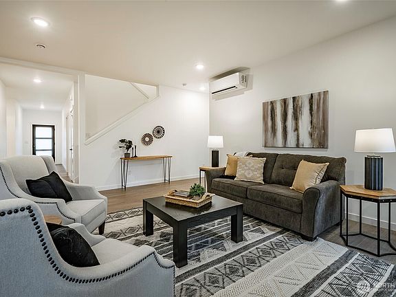 5th image of 2993 Cedar View Way