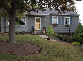 213 Deforest Rd, Syracuse, NY 13214