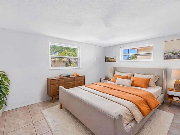 5th image of 6137 2ND AVENUE