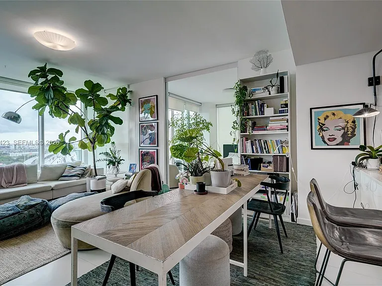 1040 Biscayne Blvd #1606 — Photo 2