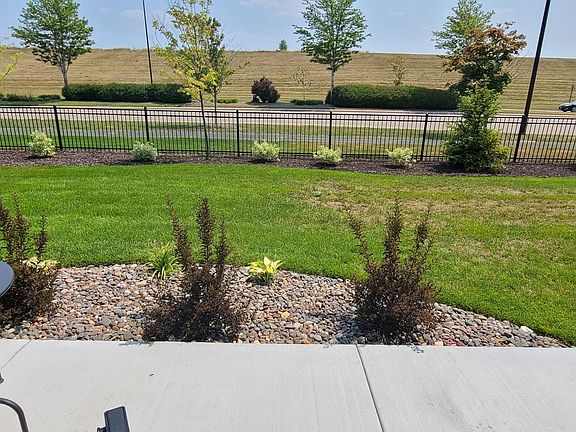 2nd image of 8086 Arrowwood Ln N