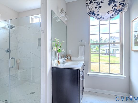 5th image of 16025 Canoe Pointe Loop