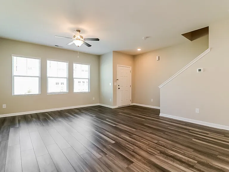 539 Landing View Dr — Photo 5
