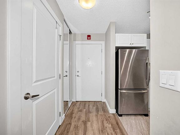 3rd image of 2204 1st St SW #111