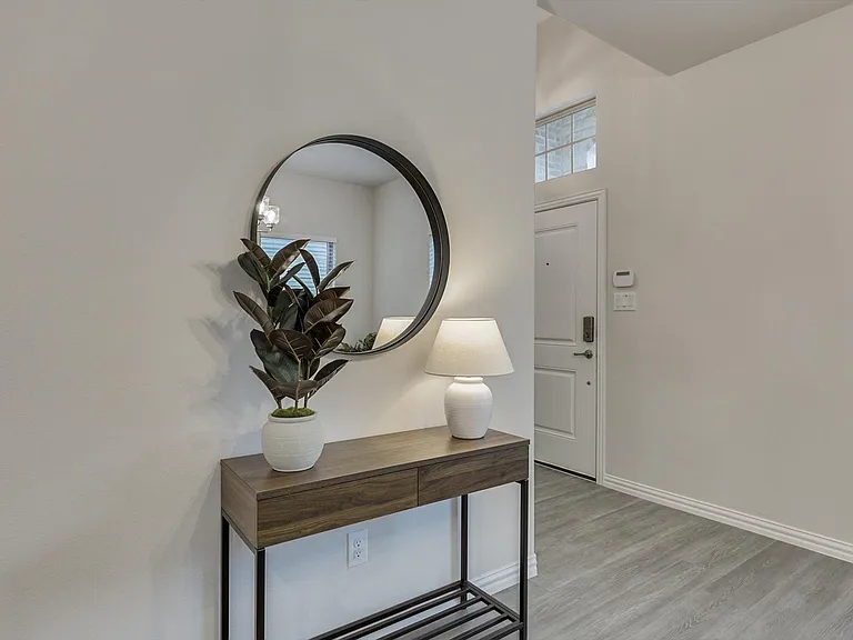 1525 Doyle Ave — Photo 16