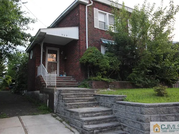 717 Saint George Ave, Woodbridge, NJ 07095