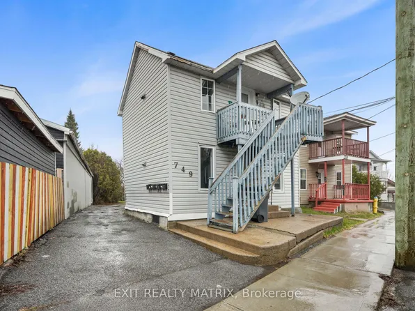 749 Regent St, Hawkesbury, ON K6A 1G5
