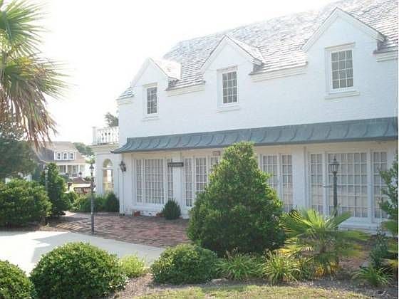 1st image of 100 Webb Dr