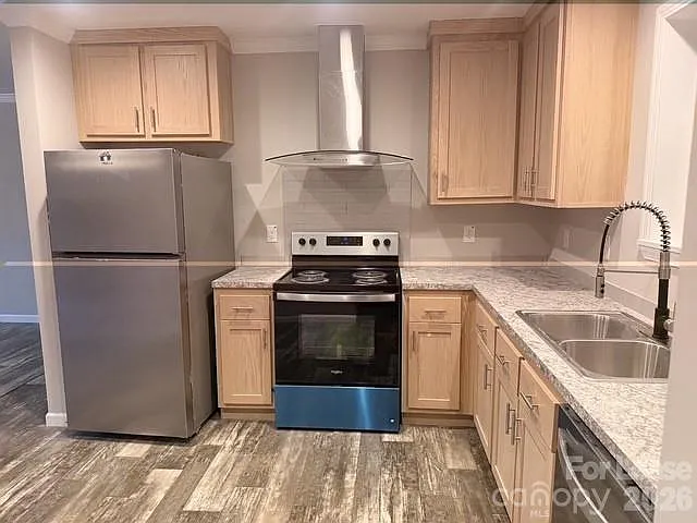 3 bed, 2.0 bath, $1,545 — Photo 3
