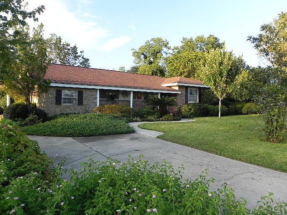 5th image of 101 Camellia Dr