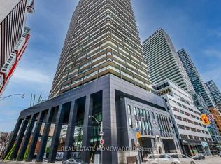 125 Peter St #1601, Toronto, ON M5V 0M2