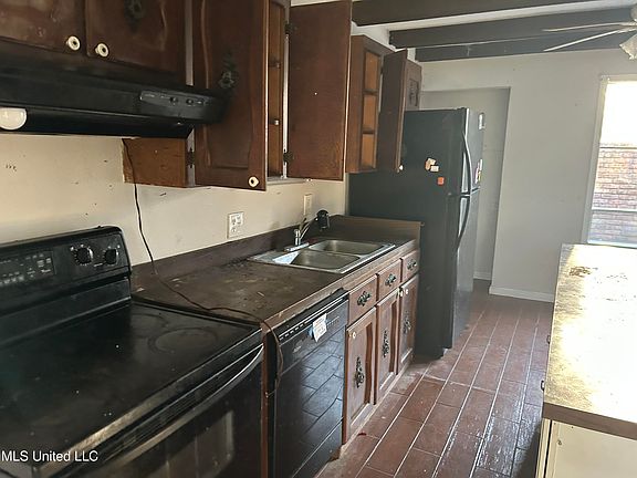4th image of 2911 Lynwood St