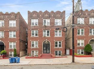 167-169 W 48th St #6, Bayonne, NJ 07002