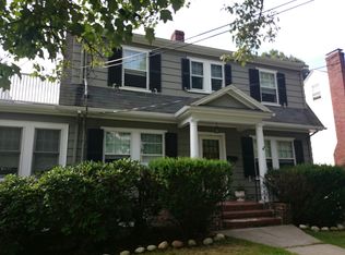 7 Hollywood Rd, West Roxbury, MA 02132