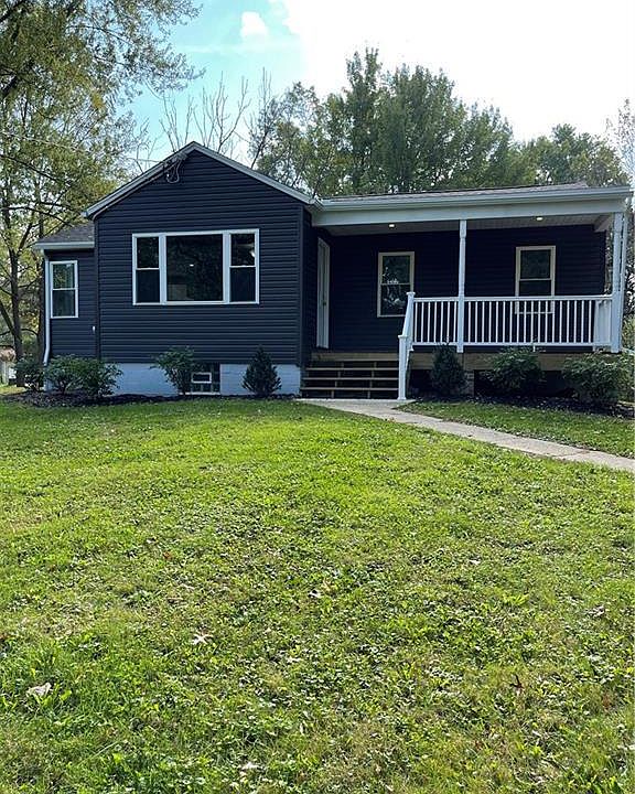 1st image of 2940 Lovers Ln