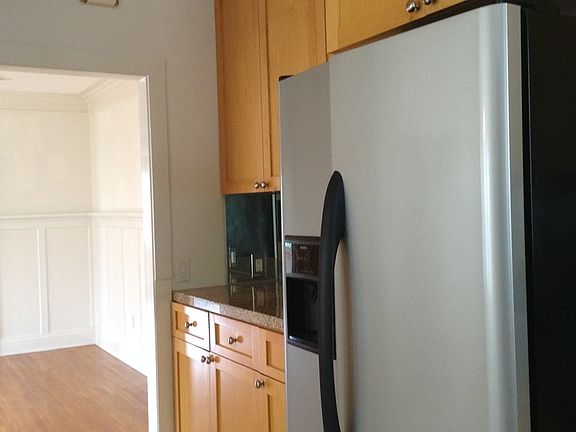 2nd image of 424 N Lucerne Blvd