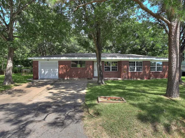 6623 Texas St, Hitchcock, TX 77563