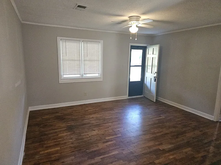 2250 Brookwood Rd — Photo 4