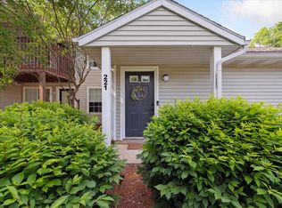 221 Hunters Ln NE, Rockford, MI 49341