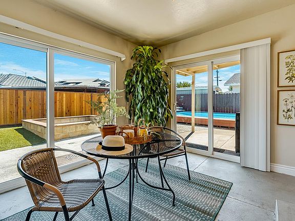 4th image of 8420 Diane Ct