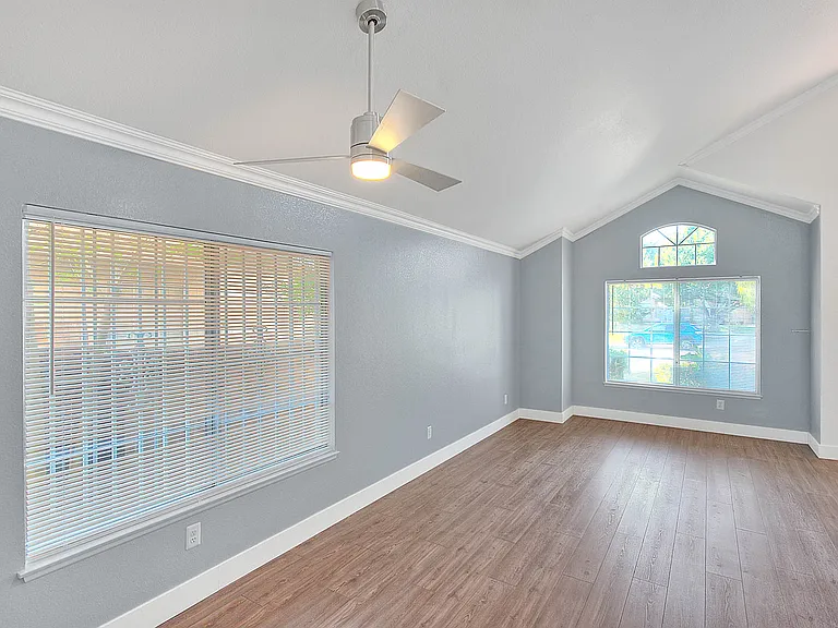 30279 Silver Ridge Ct — Photo 15