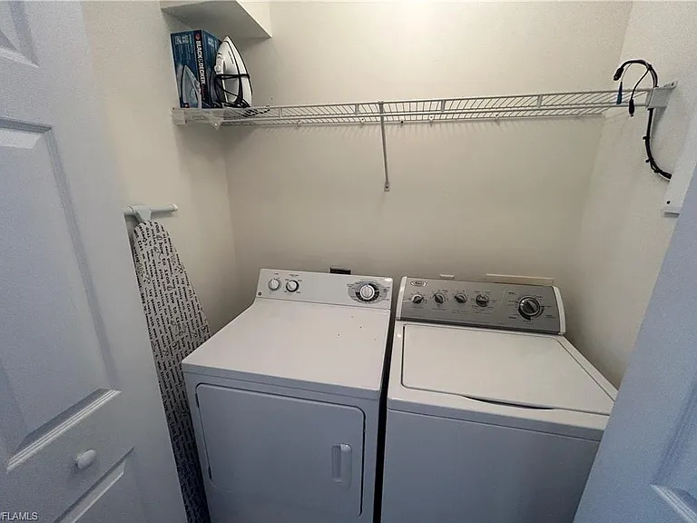 1088 Oxford Ln #48 — Photo 17