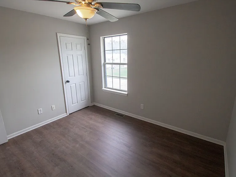 1509 Olympic Blvd — Photo 21