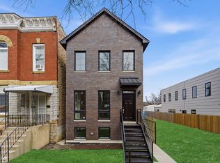 2832 W Wilcox St, Chicago, IL