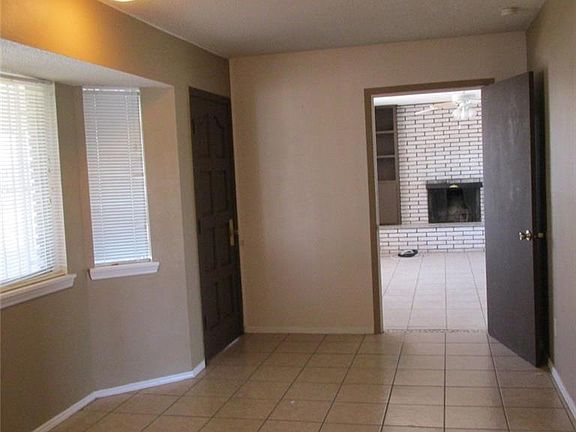 5th image of 10171 Honolulu Dr