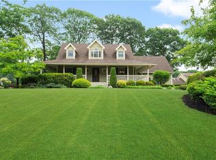 72 Castleton Dr, Cranston, RI 02921