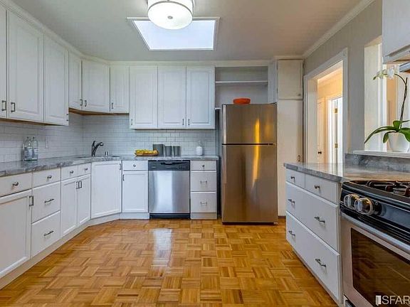5th image of 140 Hamerton Ave