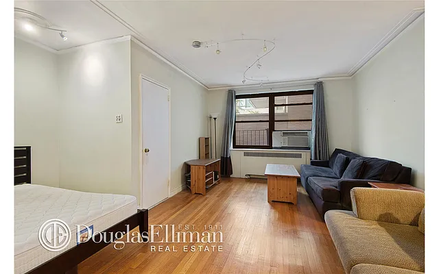 Rented by Douglas Elliman | media 7