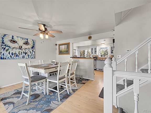 3rd image of 10532 Hoyt Street