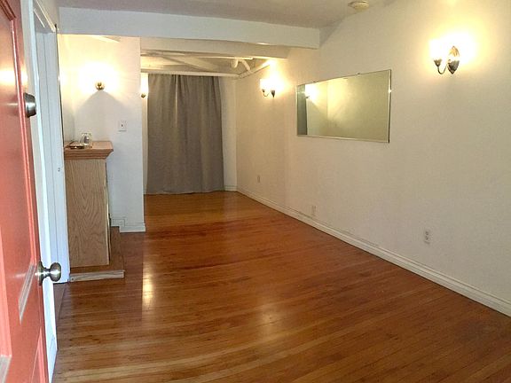 5th image of 2147 E Bermuda St APT 3