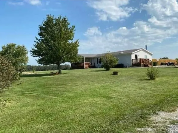 4947 NE County Road 14003 Rd, Montrose, MO 64770