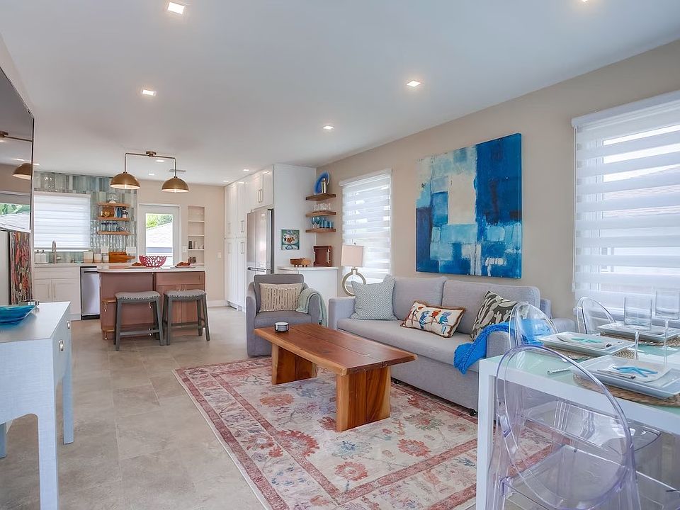 1st image of 615 Bonair Pl #613