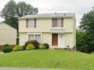 1249 Armstrong Dr, South Park, PA 15129