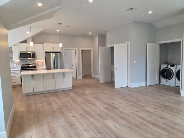 8 Holton St #1A, Allston, MA 02134