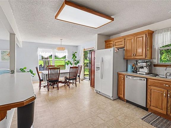 4th image of 9908 W 51st St