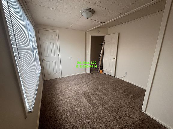 5th image of 910 N 1st Ave #A