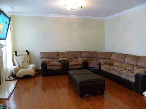 5th image of 5807 Flowering Peach Ln