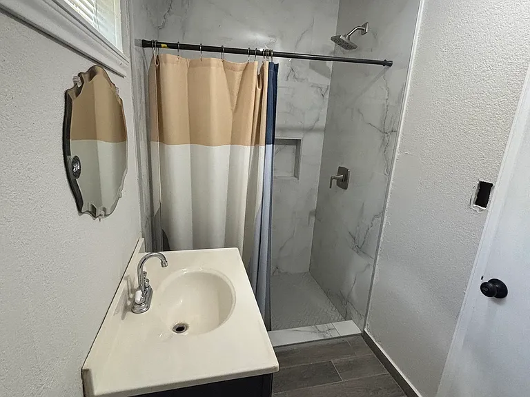 2443 E Van Buren St #2443 — Photo 8
