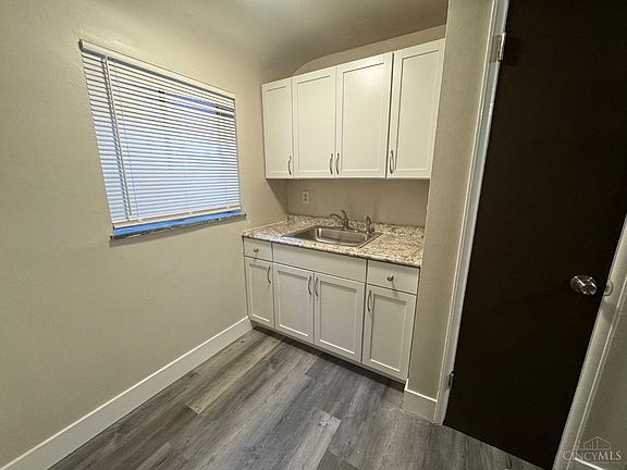 2nd image of 3066 Shadycrest Dr