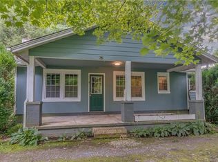 301 Bothwell Rd, Hendersonville, NC 28792