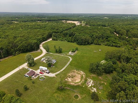 5th image of 21507 Hollow Dr