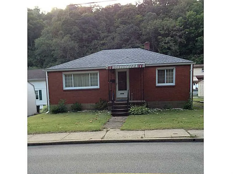 1008 Wall Ave photo 1